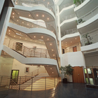 <p>1991 Erweiterung Verwaltungsgebäude der BGW Köln, Foyer, treppenanlage 1991;</p>n<p>Schmiedeknecht Krampe Reiter Architekten BDA</p>